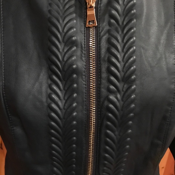 CHARTER CLUB petite navy faux leather jacket - Picture 2 of 6